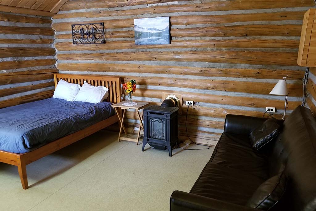 Cabin 1 Bed